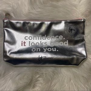 It Cosmetics Bag